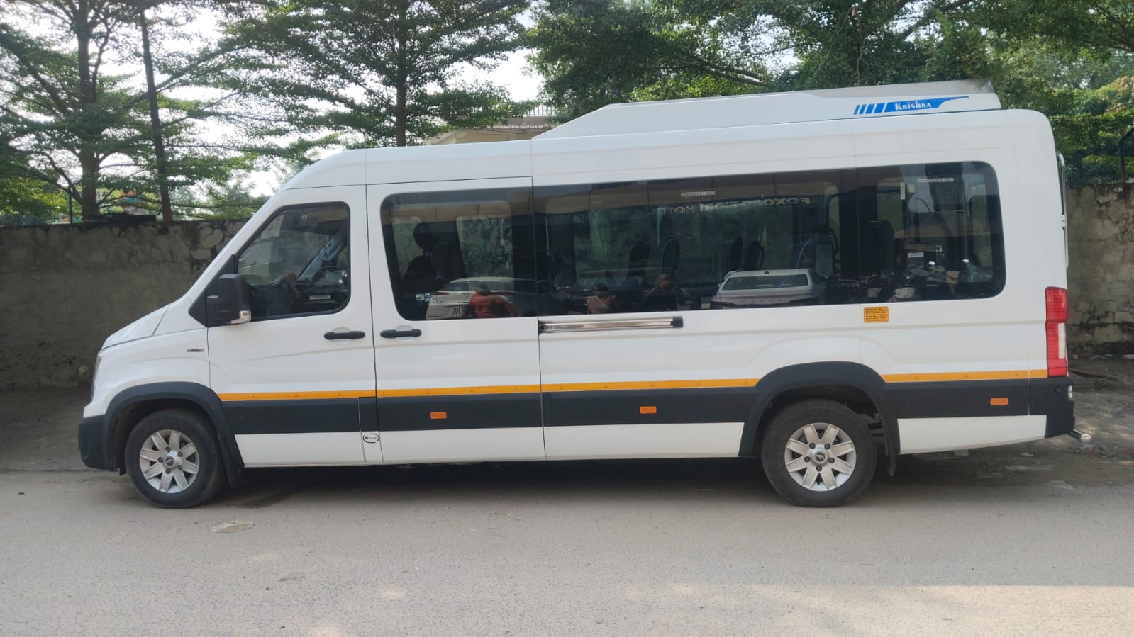 HARSHU Tours Premium Vehicle Fleet